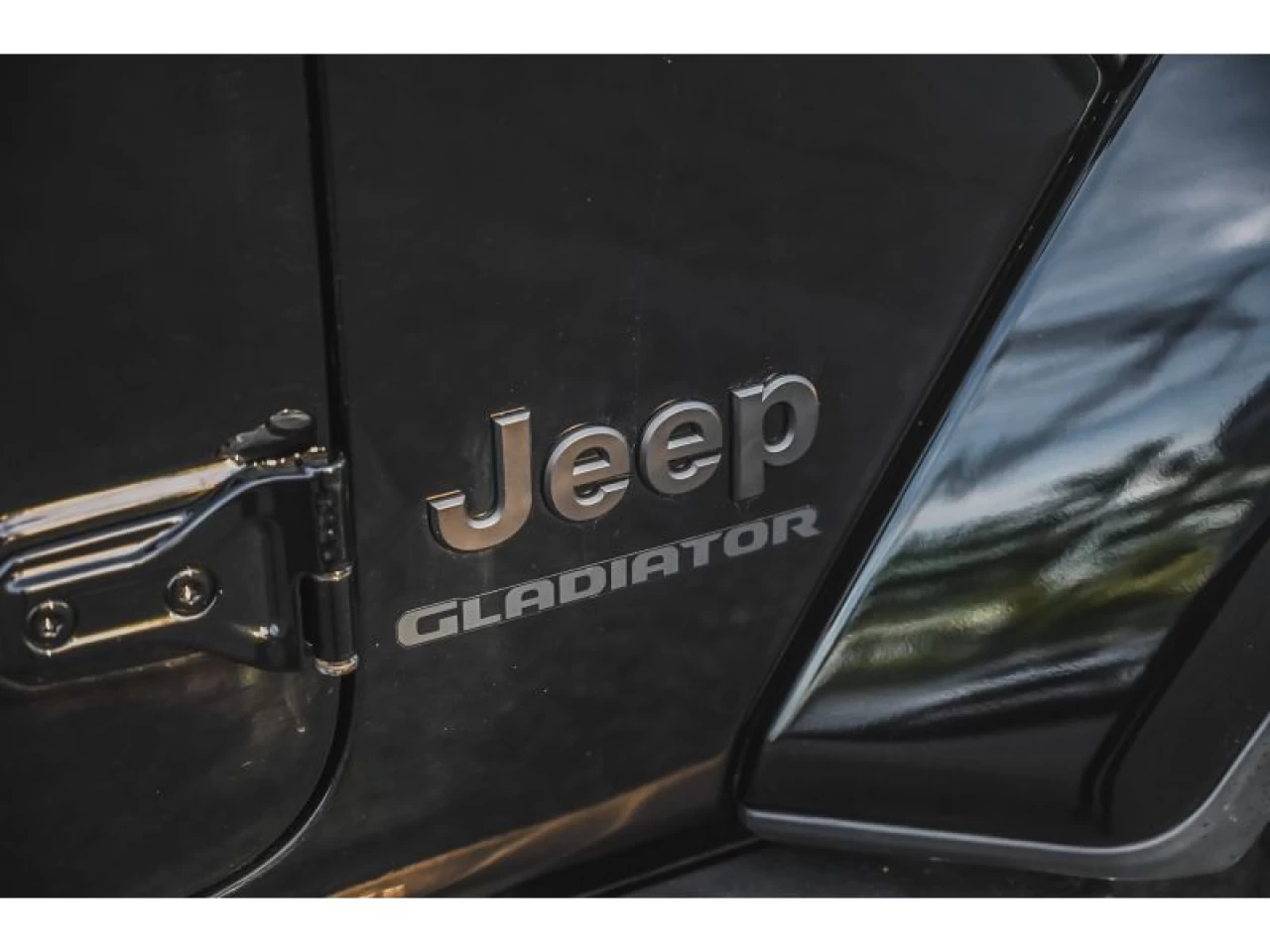 2023 Jeep Gladiator Sport S 4X4 GROUPE TECH REMORQUAGE MAX Image principale