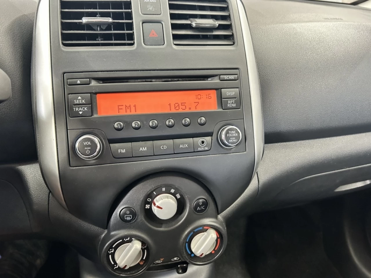 2017 Nissan Micra S AUTO A/C BLUETOOTH **APPROUVÉE 99,9%** Main Image