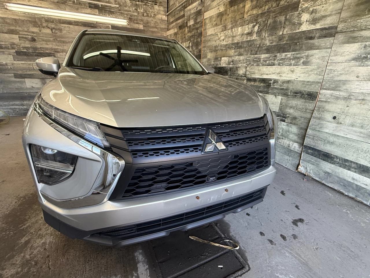 2022 Mitsubishi Eclipse Cross ES S-AWC Image principale
