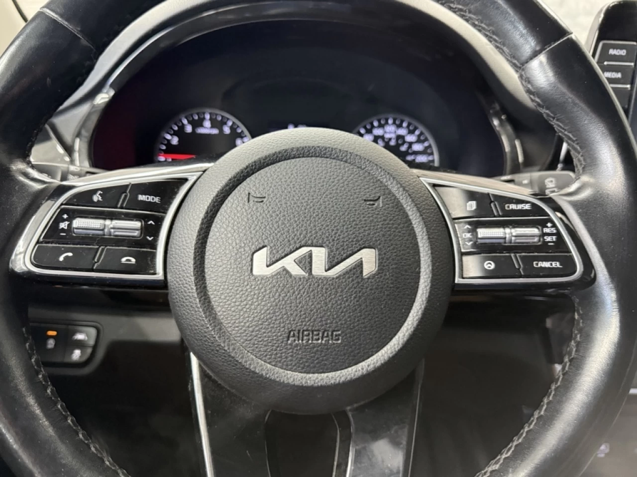 2022 Kia Seltos EX AWD CUIR TOIT PANO **APPROUVÉ À 99.9%** Image principale