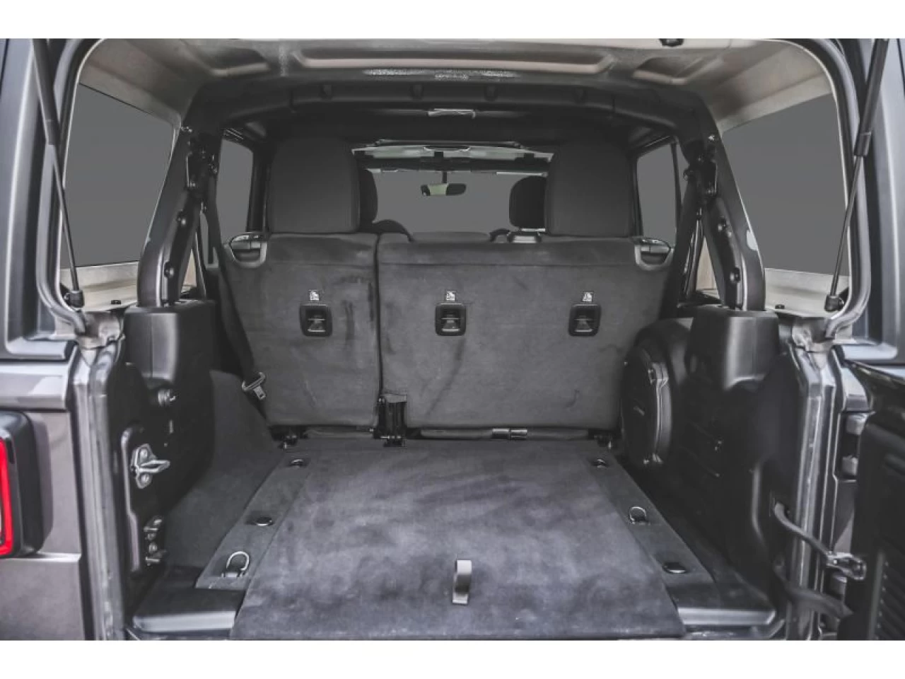 2023 Jeep Wrangler Sahara 4 Door 4x4 Image principale