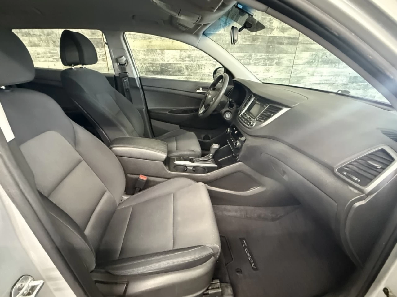 2018 Hyundai Tucson SE AUTO CAM DE RECUL **APPROUVÉ À 99.9%** Main Image