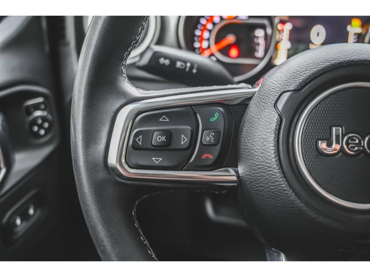 2023 Jeep Wrangler Sahara 4 Door 4x4 Image principale