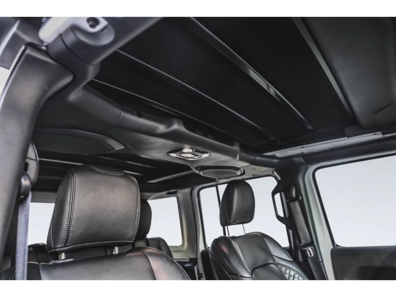 2023 Jeep Wrangler 4xe High Altitude 4 Door 4x4 toit sky one-touch Image principale
