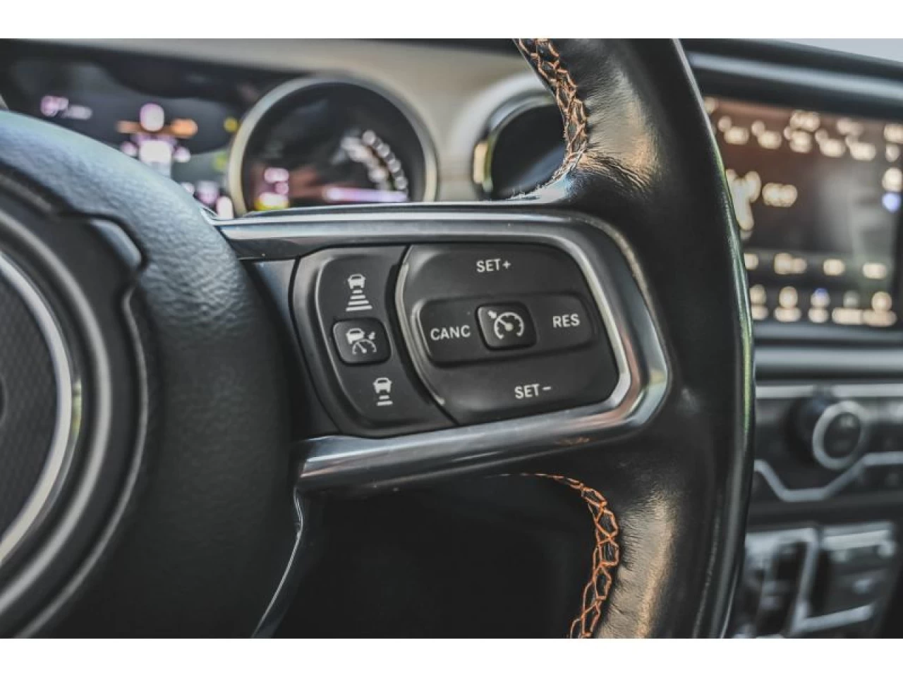 2022 Jeep Wrangler 4XE Unlimited High Altitude TOIT SKY ONE-TOUCH Image principale