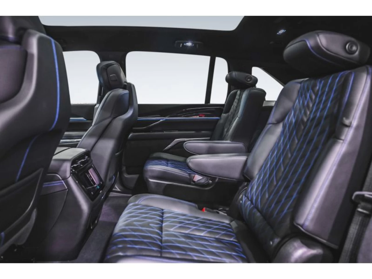 2025 Cadillac Escalade AWD Sport 1 wrap satin valeur 10000$ Image principale