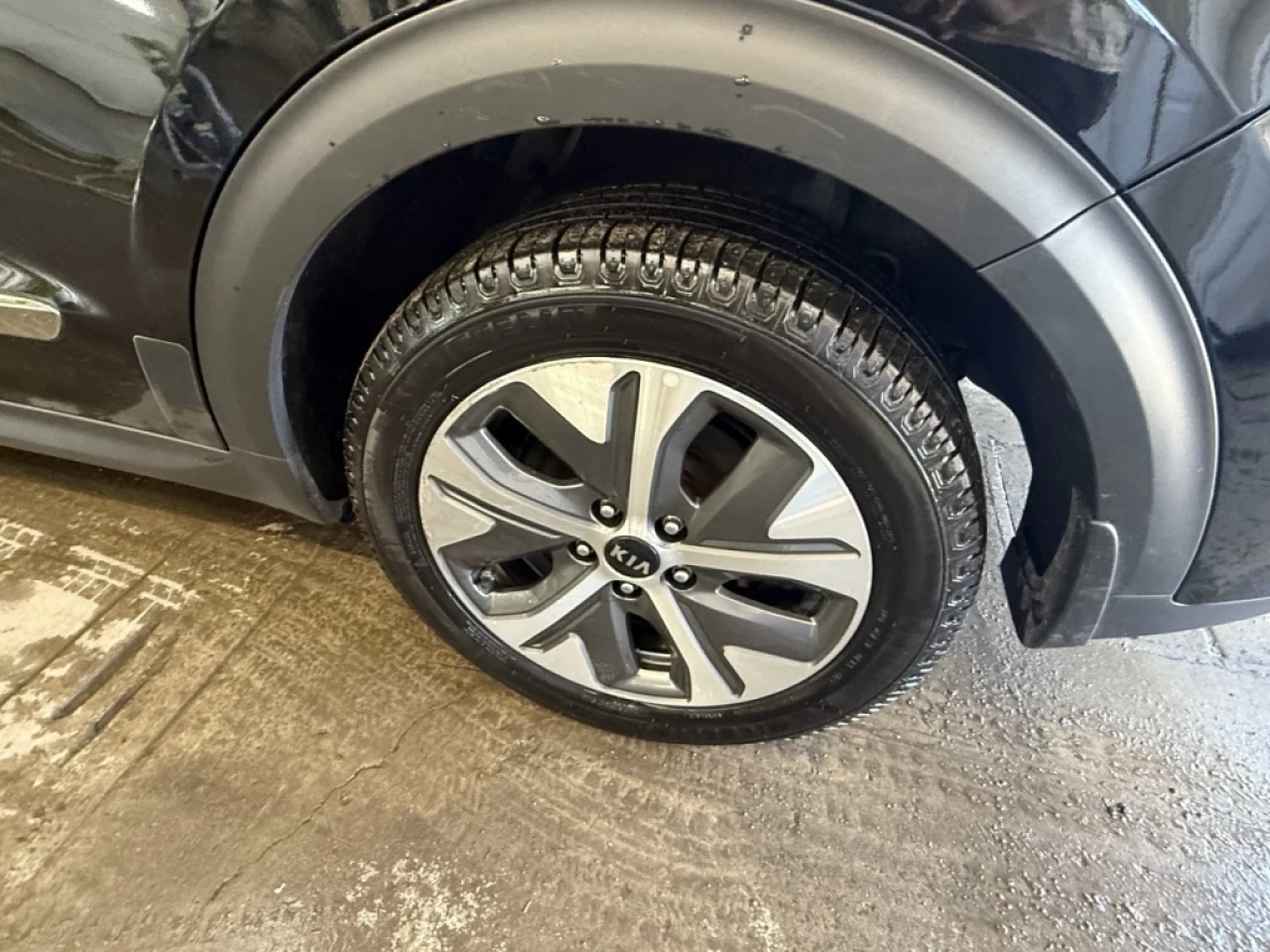 2020 Kia Niro SX Touring ÉLEC CUIR TOIT NAV BLUETOOTH **APPROUVÉ Main Image