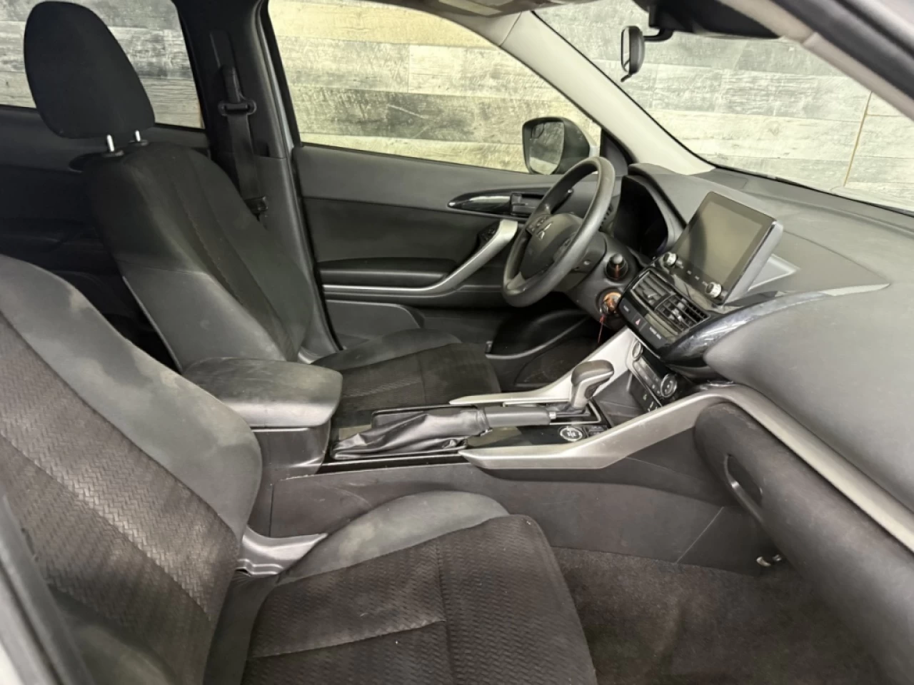 2022 Mitsubishi Eclipse Cross ES AWD BLUETOOTH MAGS **APPROUVÉ À 99.9%** Image principale