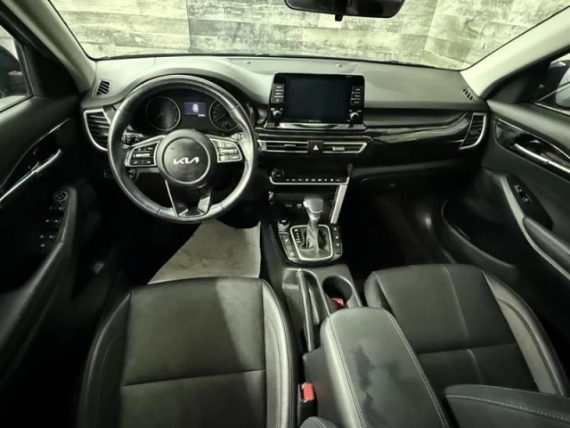 Kia Seltos EX Awd cuir apple carplay Toit **approuvée 99,9%** 2023