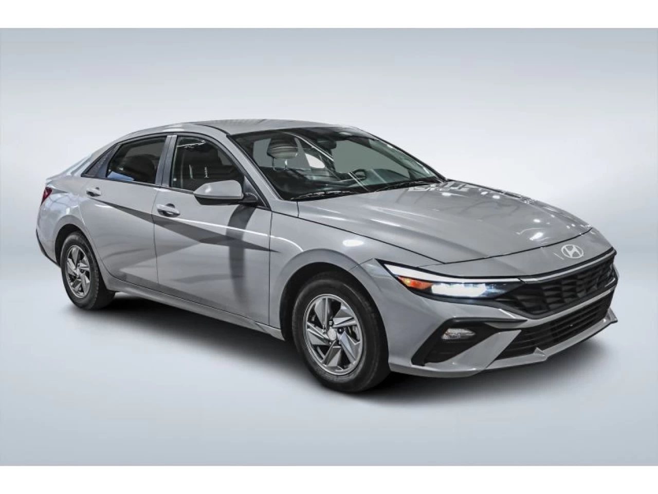 2025 Hyundai Elantra Essential IVT Image principale