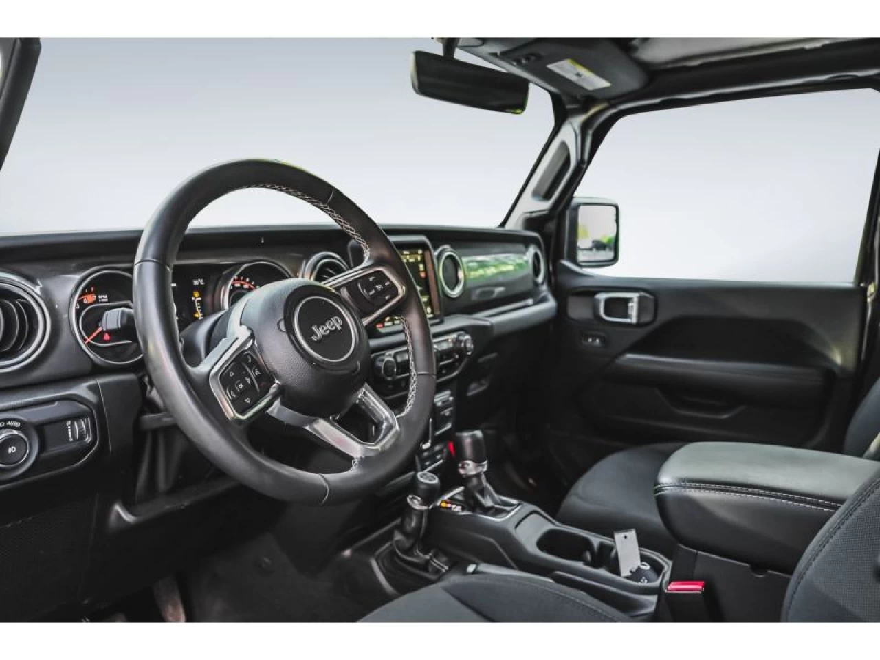 2023 Jeep Wrangler Sahara 4X4 V6 Image principale