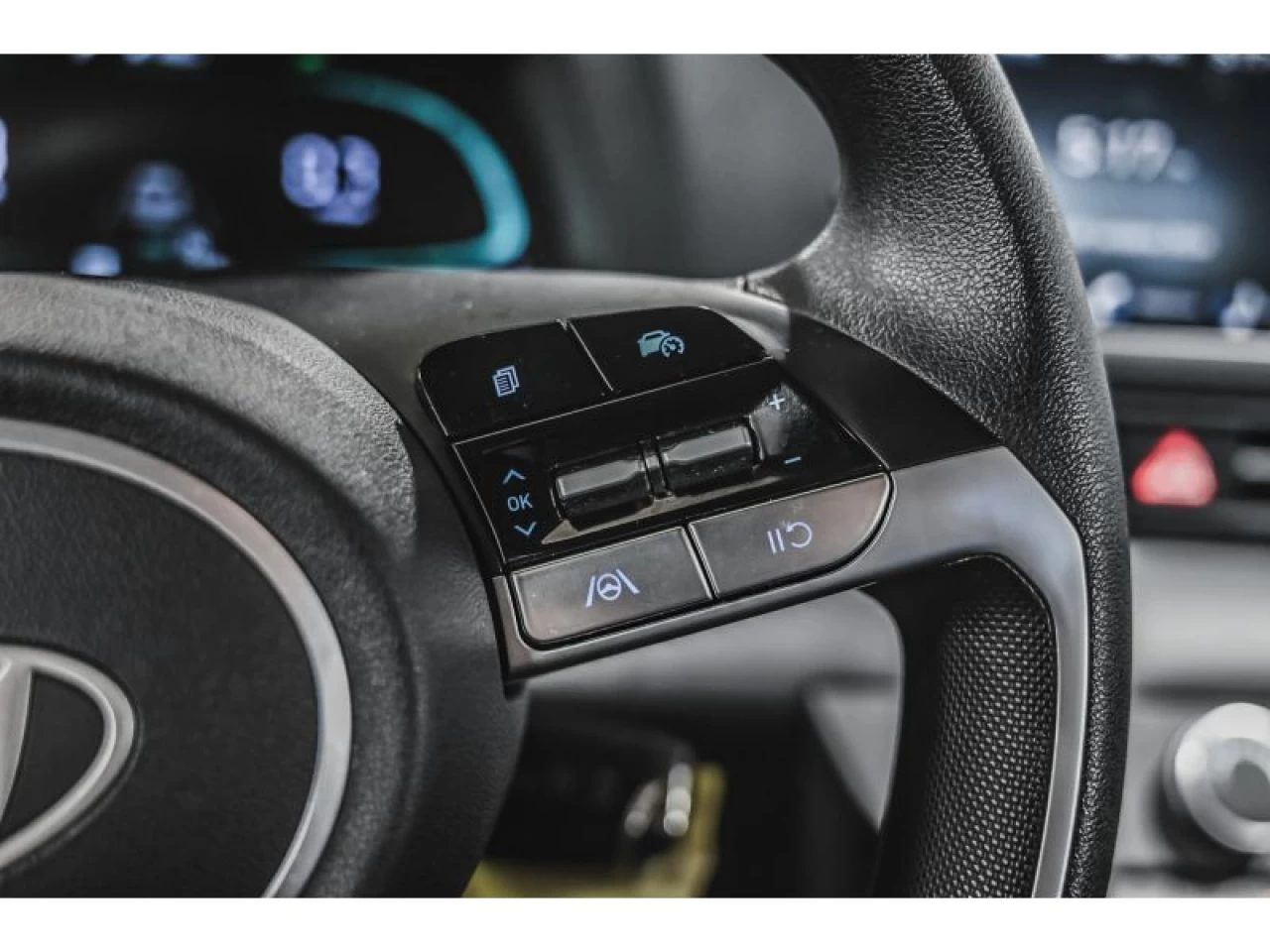 2025 Hyundai Elantra Essential IVT Image principale