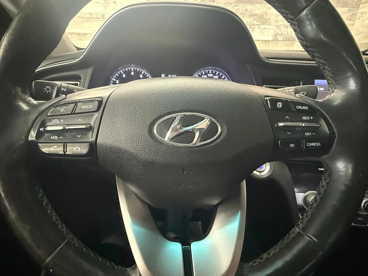 2019 Hyundai Elantra Luxury Image principale