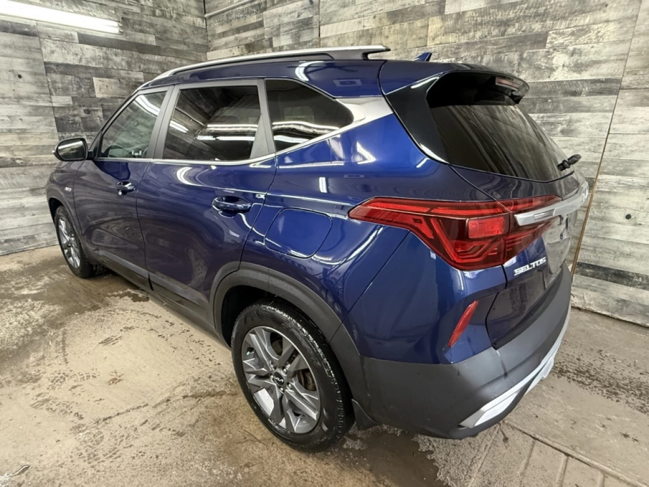 2023 Kia Seltos EX Awd cuir apple carplay Toit **approuvÉe 99,9%** Image principale