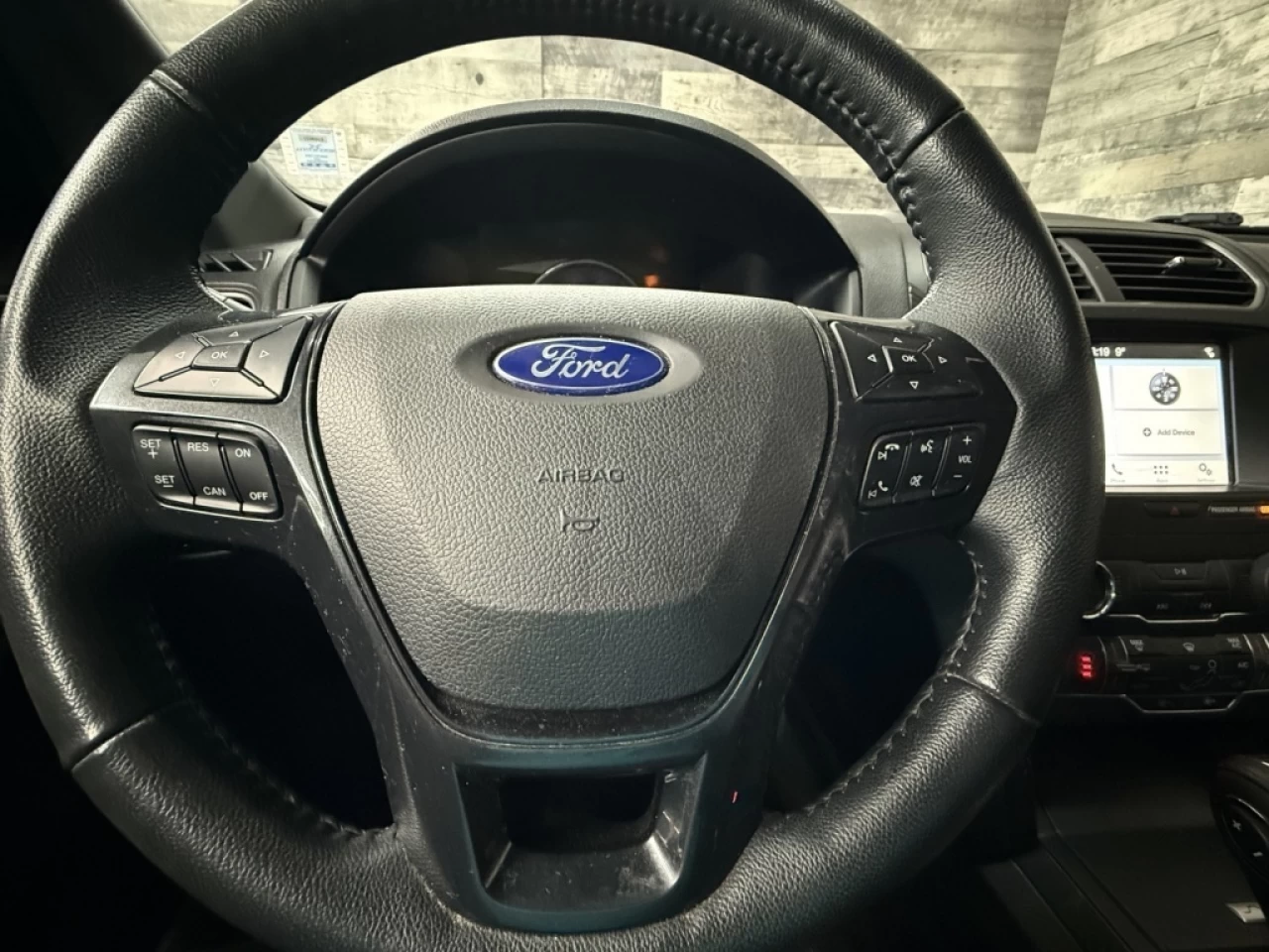 2018 Ford Explorer XLT Awd Toit Cuir bluetooth **ApprouvÉe 99,9%** Main Image