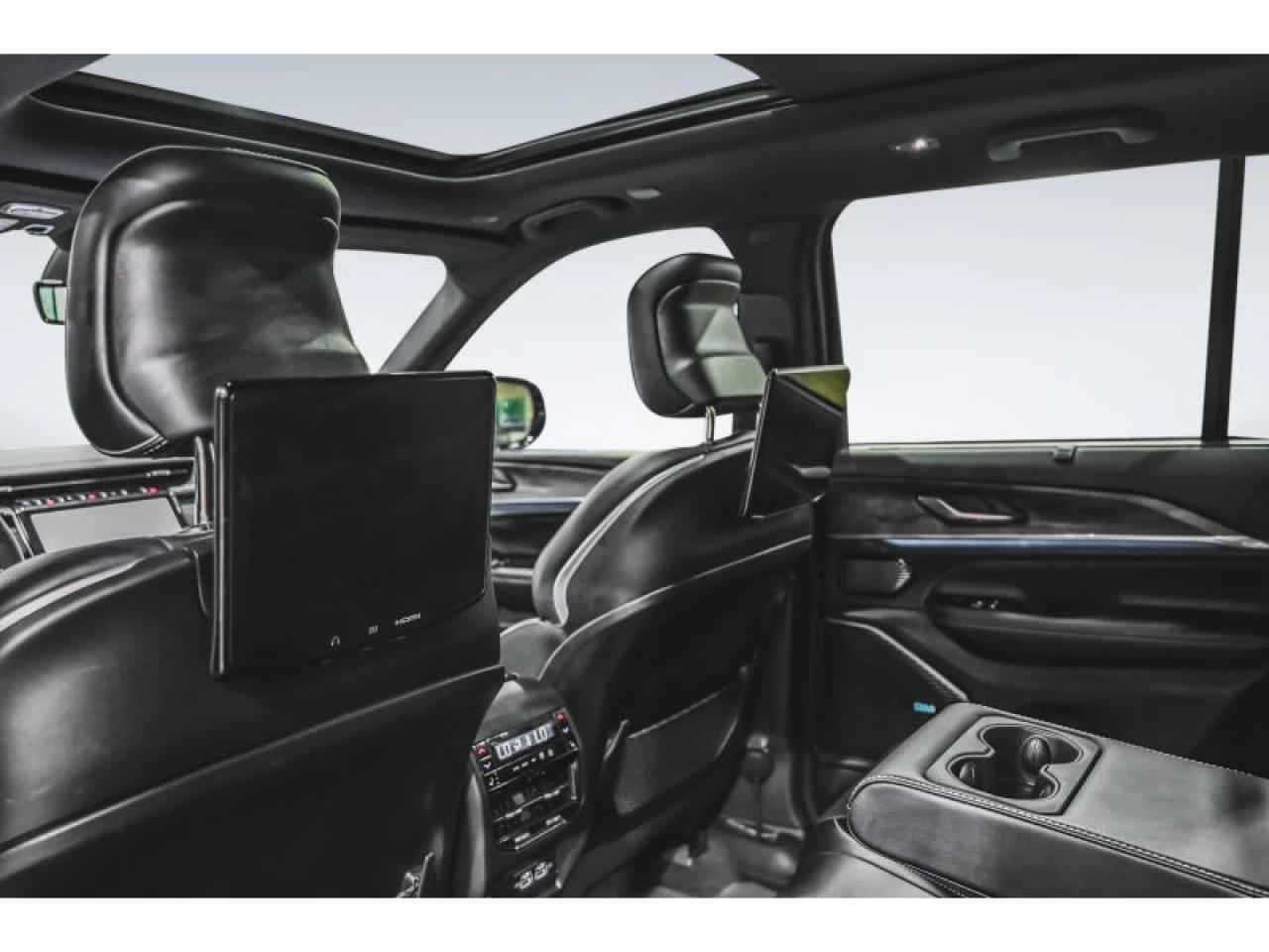 2023 Jeep Grand Cherokee 4xe Overland 4X4 Image principale