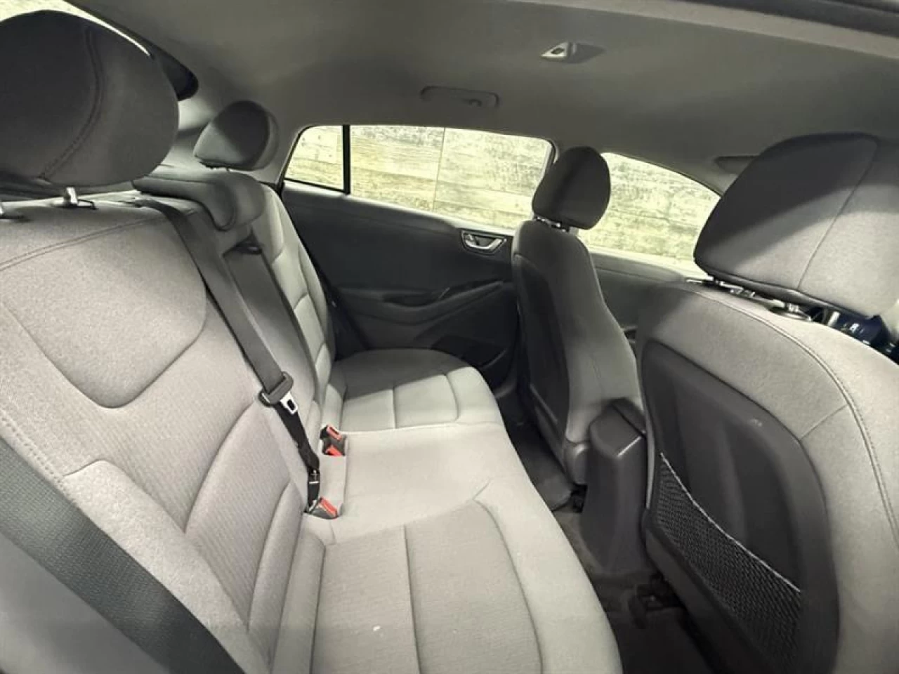 2020 Hyundai Ioniq hybride rechargeable PrivilÉgiÉ HYBRIDE APPLE CAR PLAY NAV **APPROUVÉE Image principale