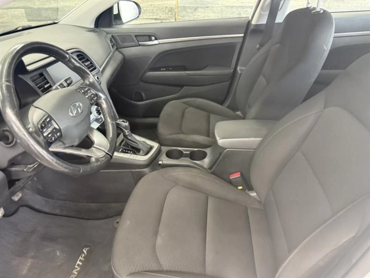 2019 Hyundai Elantra Preferred  Auto Bluetooth ** APPROUVÉ À ** 99.9% Image principale