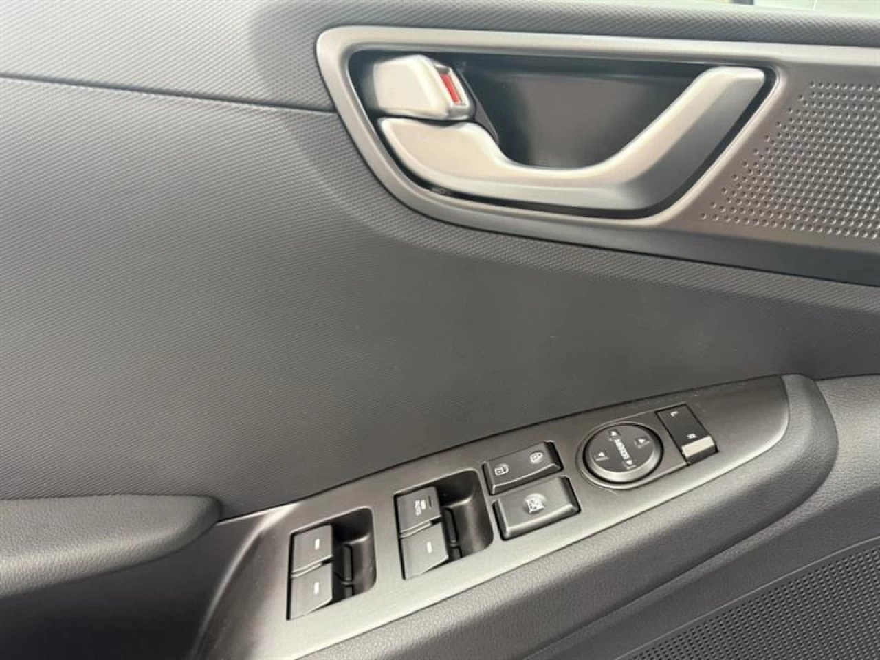 2020 Hyundai Ioniq hybride rechargeable PrivilÉgiÉ HYBRIDE APPLE CAR PLAY NAV **APPROUVÉE Image principale