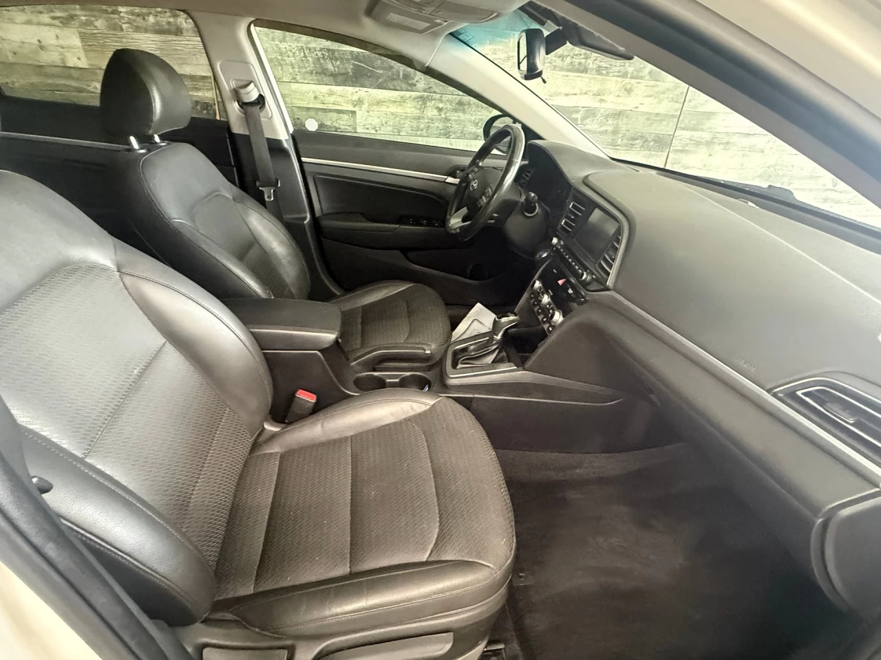 2019 Hyundai Elantra Luxury Image principale