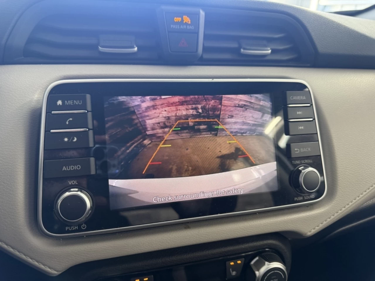 2021 Nissan Versa SV AUTO BLUETOOTH MAGS **APPROUVÉ À 99.9%** Main Image