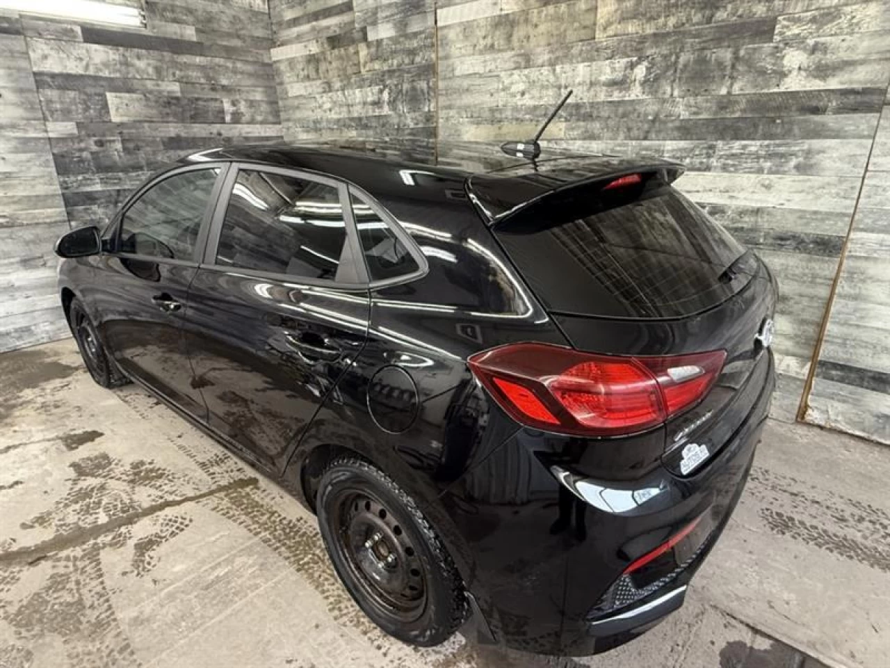 2019 Hyundai Accent Ultimate Bluetooth Volant et sieges chauffant **AP Main Image