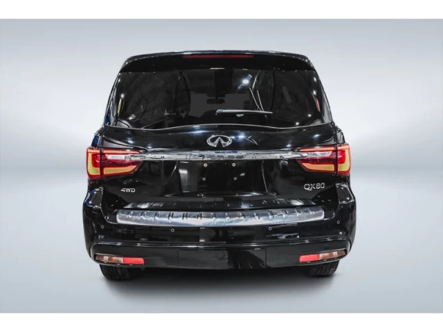 Infiniti QX80 LUXE 7-Passenger 2024