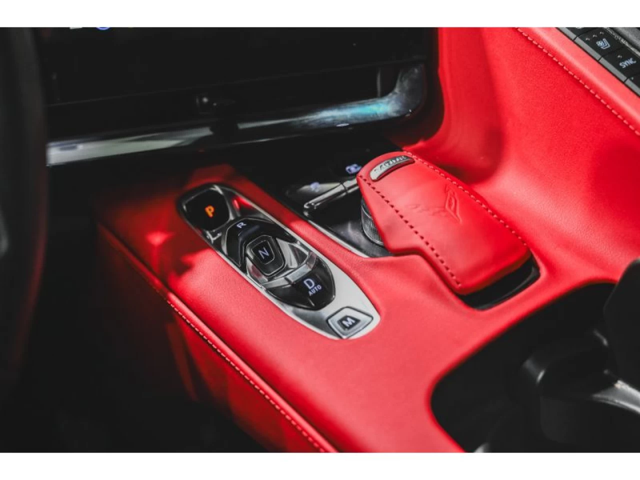 2023 Chevrolet Corvette 2LT CONVERTIBLE ÉCHAPPEMENT PERFORMANCE CARBON FLA Image principale