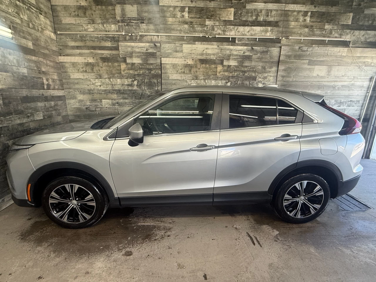 2022 Mitsubishi Eclipse Cross ES S-AWC Image principale