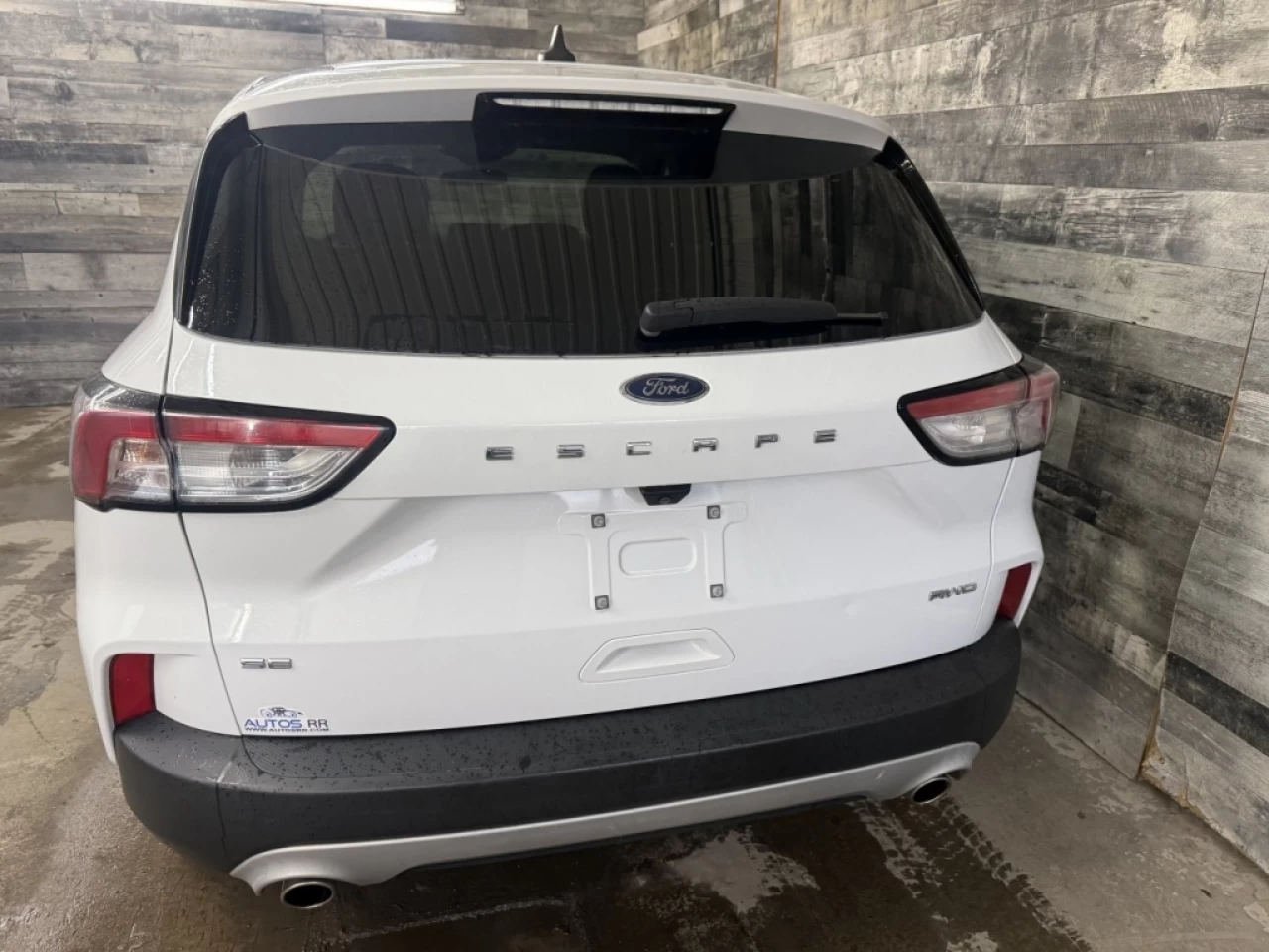 2021 Ford Escape SE AWD CAM DE RECUL ** APPROUVÉ À 99.9%** Image principale