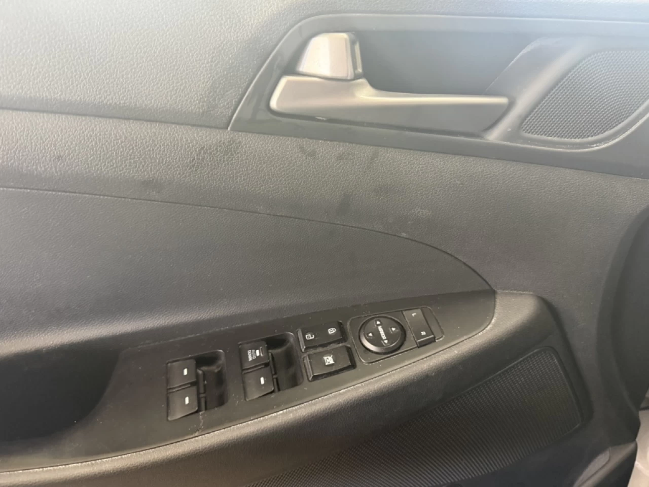 2018 Hyundai Tucson SE AUTO CAM DE RECUL **APPROUVÉ À 99.9%** Main Image