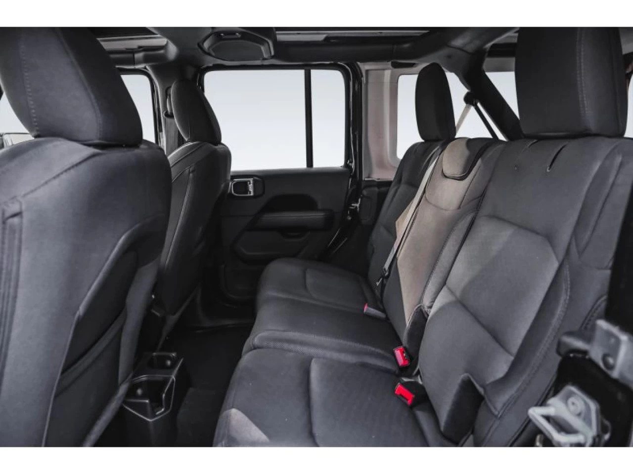 2023 Jeep Wrangler Sahara GROUPE REMORQUAGE TOIT SKY ONE-TOUCH Image principale