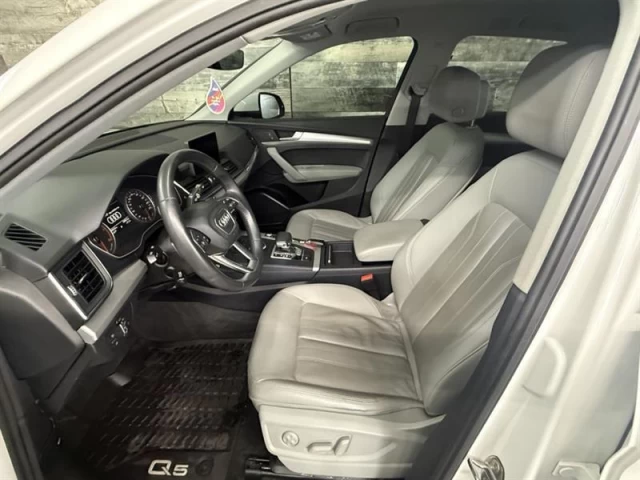 Audi Q5 Komfort AWD CUIR ** APPROUVÉ À 99.9% ** 2019