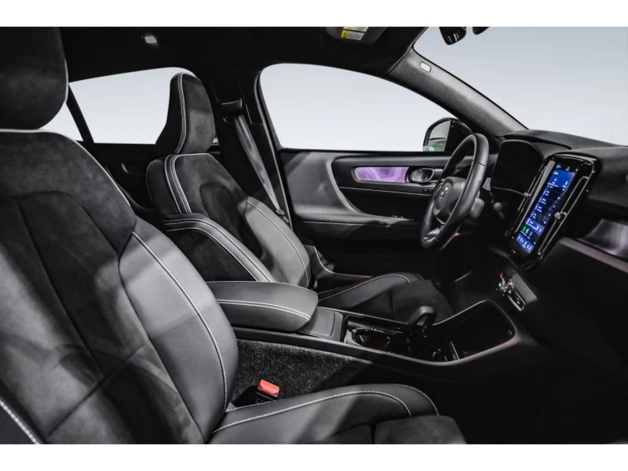2023 Volvo C40 Twin eAWD Plus Main Image