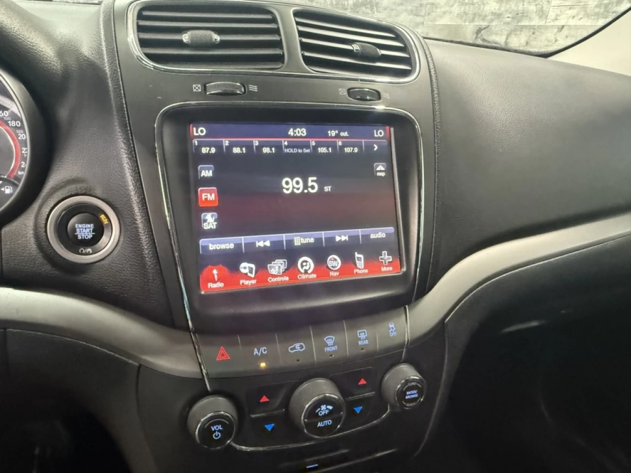 2017 Dodge Journey Crossroad AWD 7 PASS CUIR TOIT **APPROUVÉ À 99.9%* Main Image