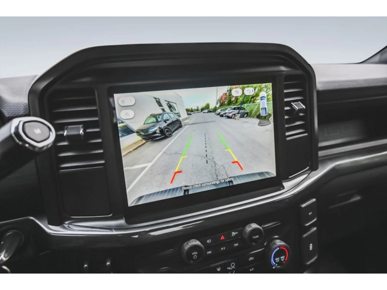 2025 Ford F150 STX 4WD SuperCrew 5.5' Box V6 ECOBOOST Image principale