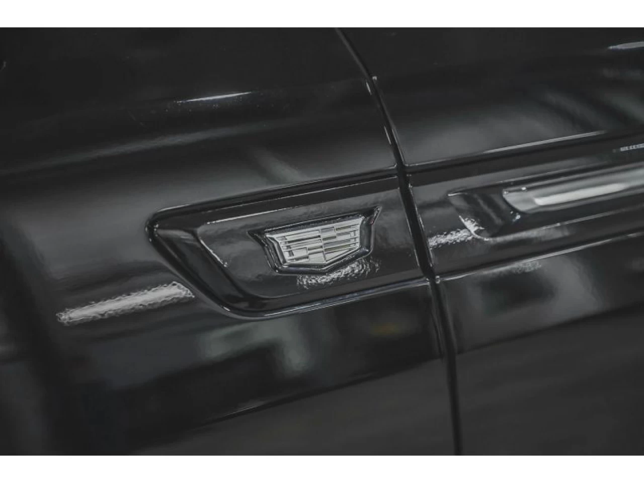 2025 Cadillac Escalade AWD 4dr Luxury 1 BLACK EDITION Image principale