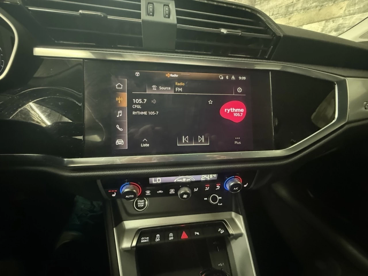 2022 Audi Q3 Komfort AWD TOIT CAM DE RECUL **APPROUVÉ À 99.9%** Image principale