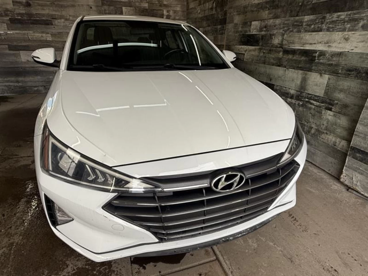 2019 Hyundai Elantra Preferred  Auto Bluetooth ** APPROUVÉ À ** 99.9% Image principale