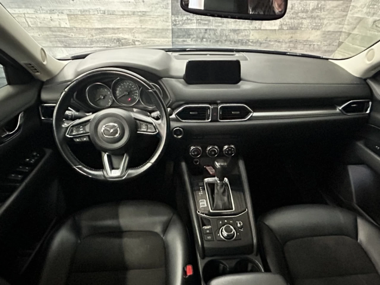 2018 Mazda CX-5 GS AWD NAV CUIR **APPROUVÉE 99,9%** Image principale