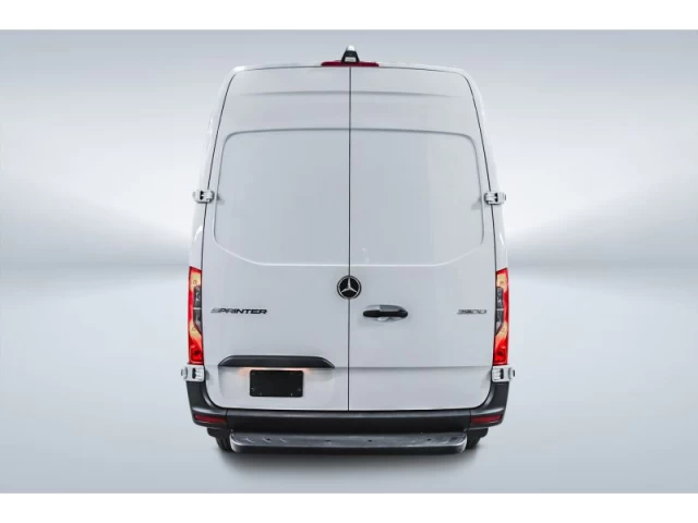Mercedes Benz Sprinter  2025
