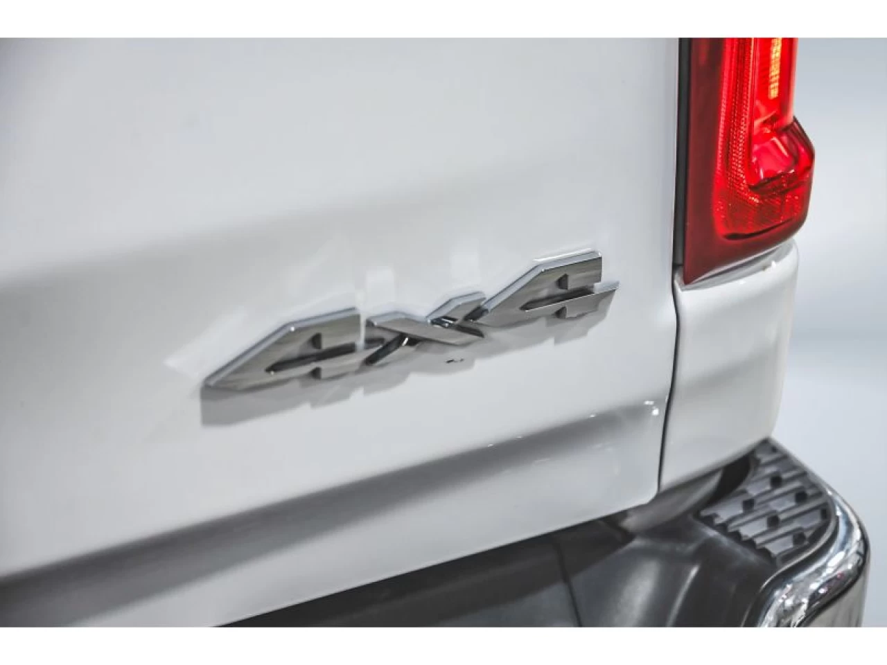 2025 Dodge Ram Big Horn 4x4 Quad Cab 6'4" Box Image principale