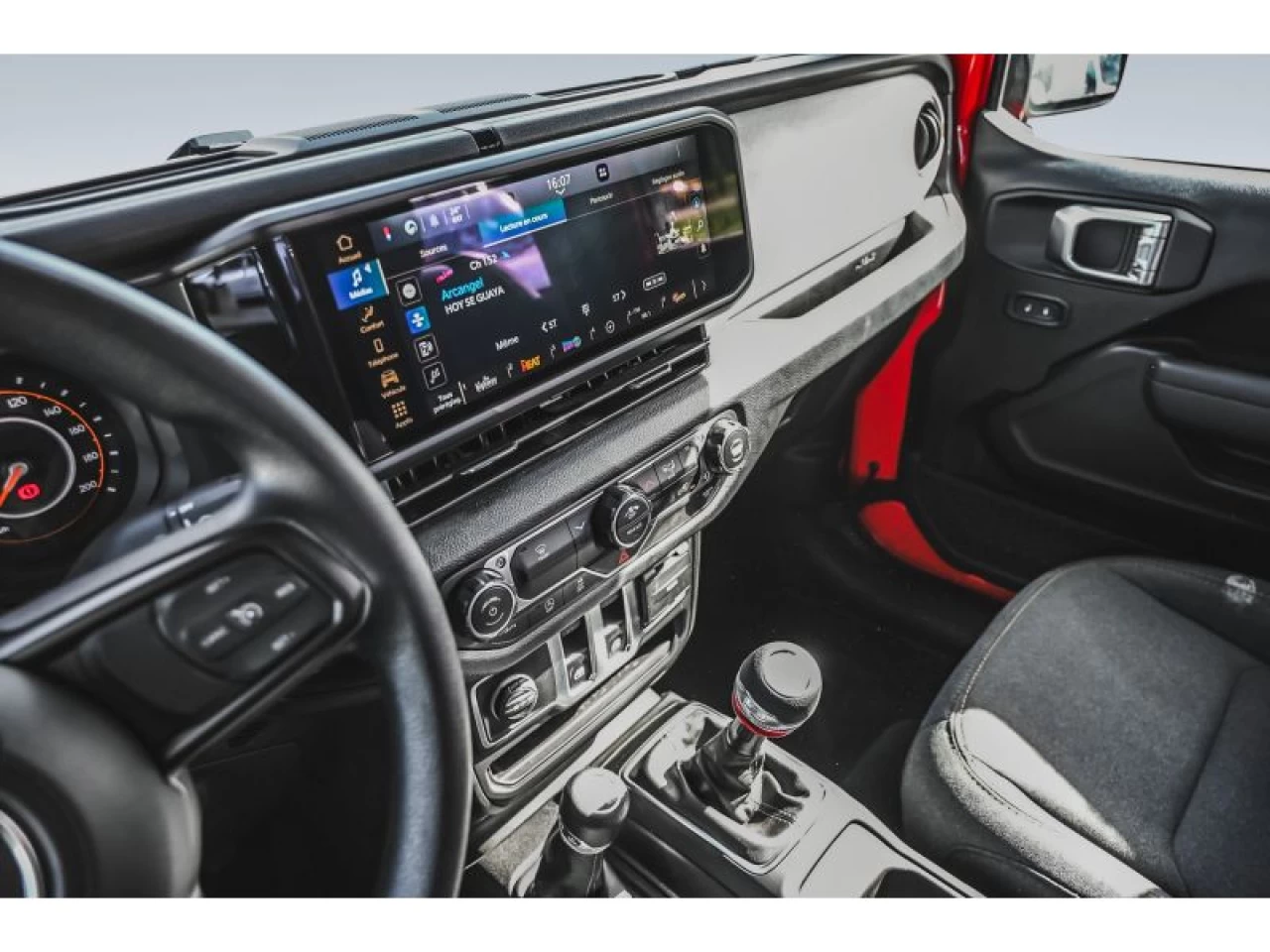 2026 Jeep Wrangler Sport Image principale