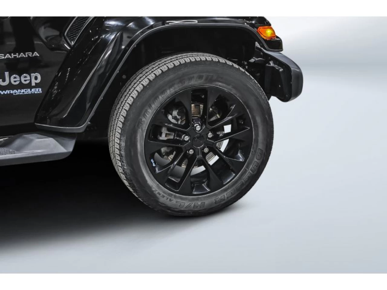 2022 Jeep Wrangler 4XE Unlimited Sahara 4x4 CUIR 2 TOITS Image principale