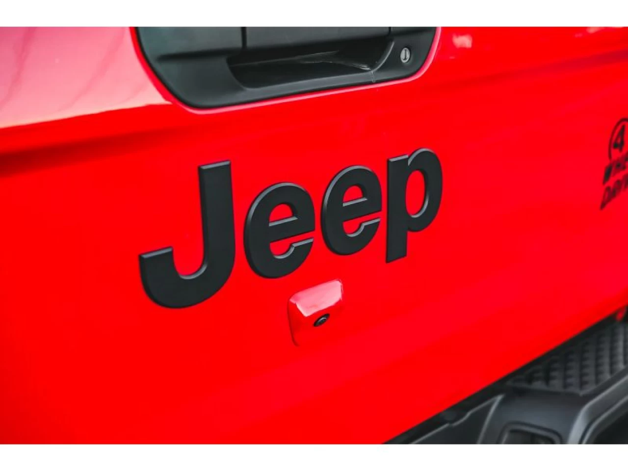 2023 Jeep Gladiator Willys 4X4 V6 Main Image