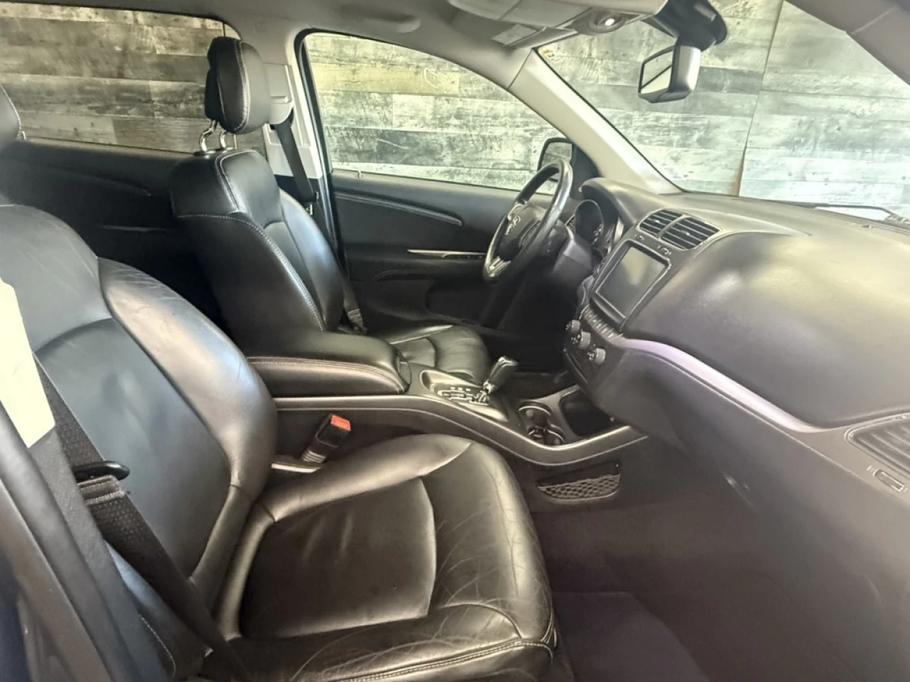 2018 Dodge Journey Crossroad AWD CUIR BLUETHOOT **APPROUVÉE 99,9%** Image principale