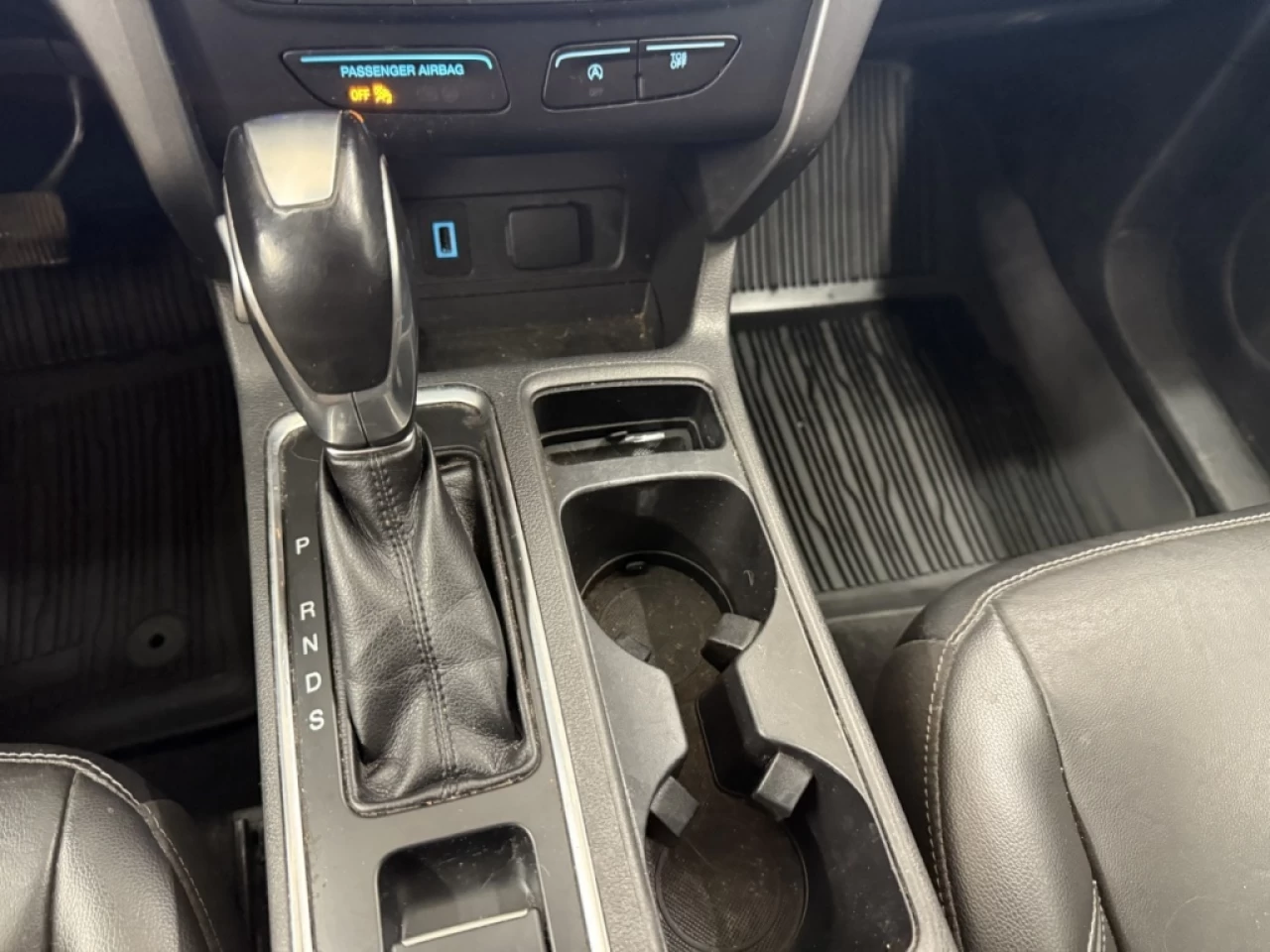 2018 Ford Escape SEL AWD CUIR CAM DE RECUL **APPROUVÉE 99,9%** Image principale