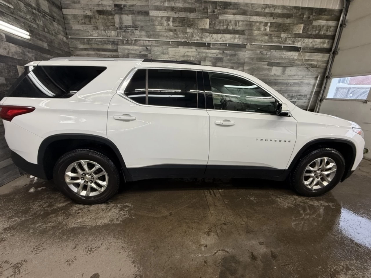 2018 Chevrolet Traverse LT 8 PASS AWD CAM DE RECUL **APPROUVÉ À 99.9%** Image principale