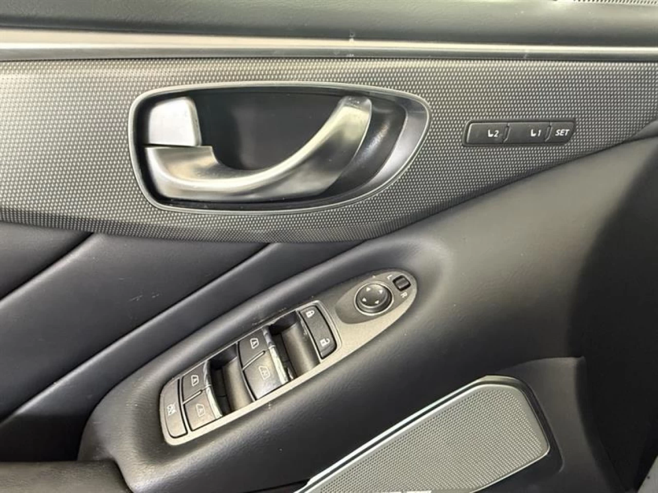 2017 Infiniti Q50 AWD CUIR TOIT NAV **APPROUVÉ À 99.9%** Image principale