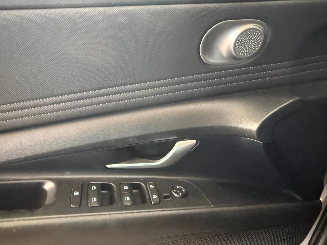 2021 Hyundai Elantra Preferred IVT Image principale